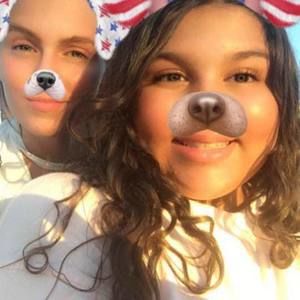 Meet your Posher, Marissa